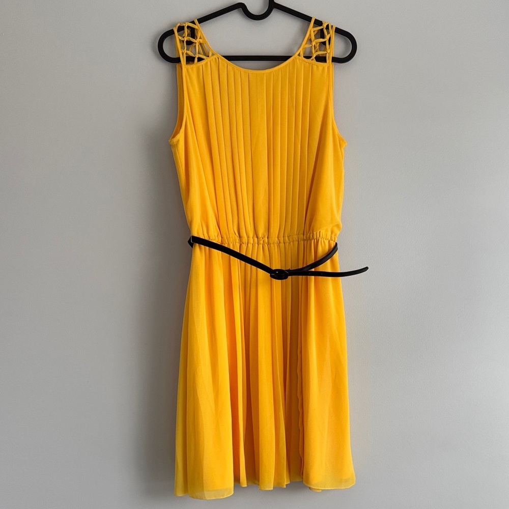 Jessica Simpson Sunny Yellow Midi Dress with Black Accent Belt Size 8